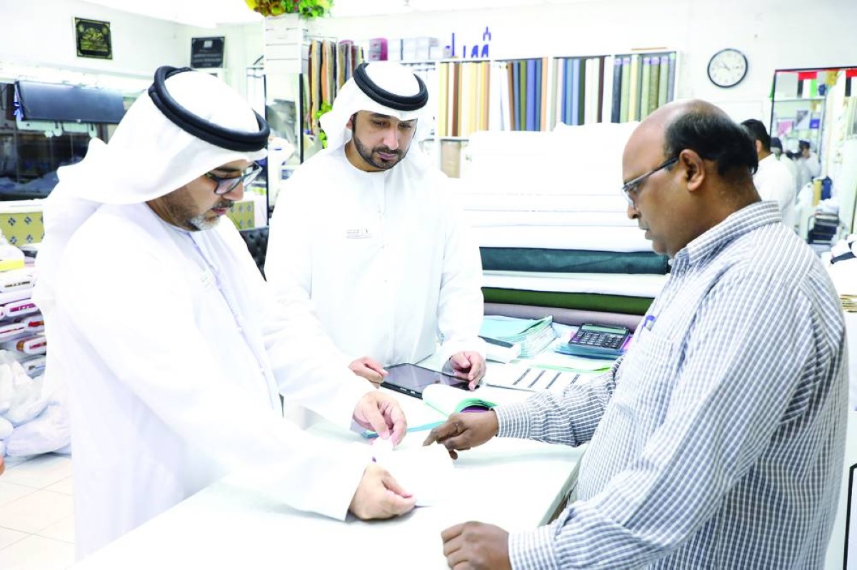 حملات لتوعية التجار بأهمية الامتثال للاشتراطات القانونية | من المصدر