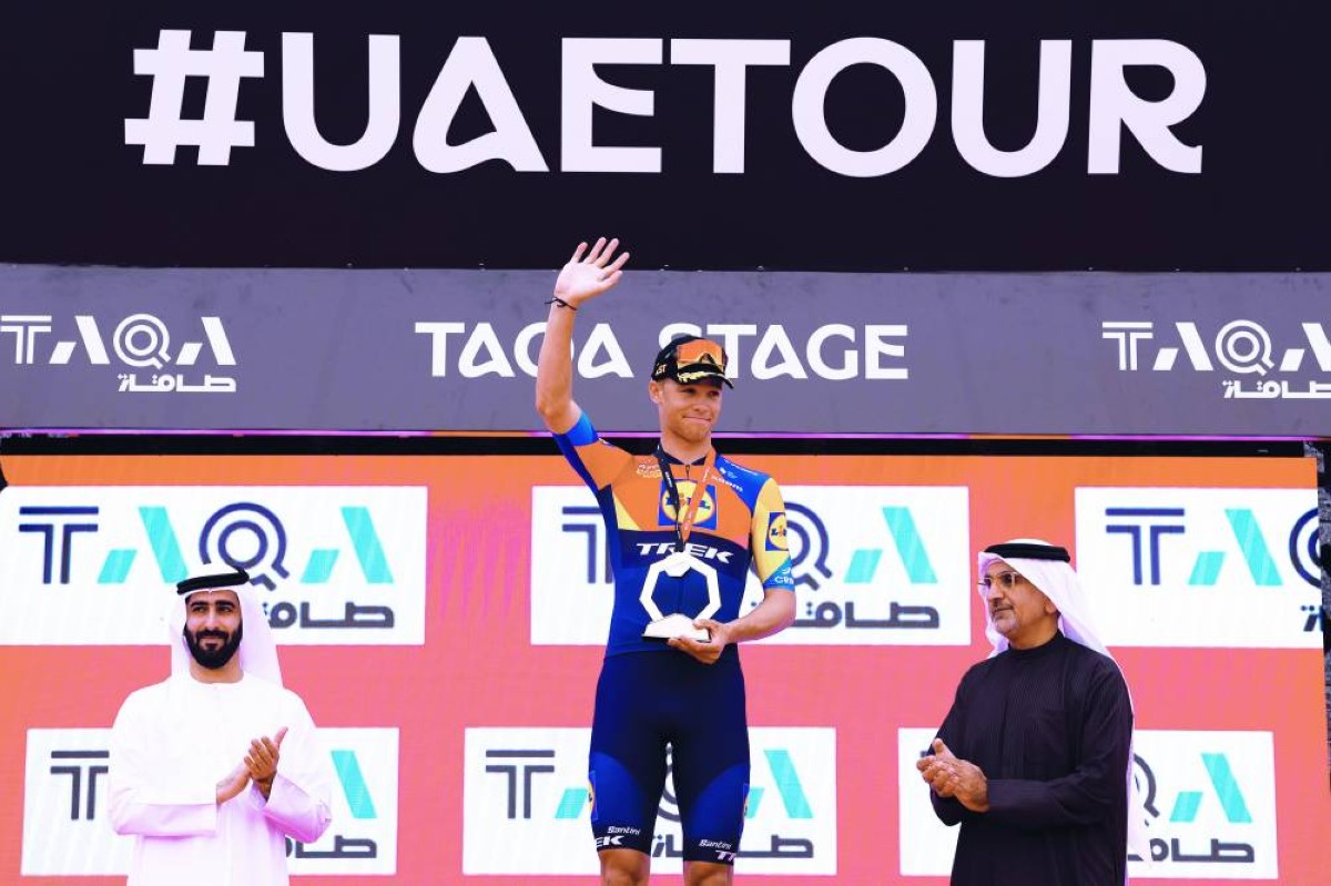 ماجد بن سعود المعلا خلال مراسم التتويج