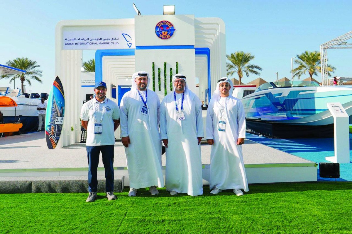 أحمد بن حمدان يتطلع على أحدث إنتاجات زوارق فيكتوري العالمية | من المصدر