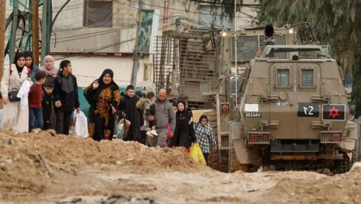 إسرائيل تخلي 3 مخيمات بشمال الضفة الغربية من سكانها وعدم السماح بعودتهم