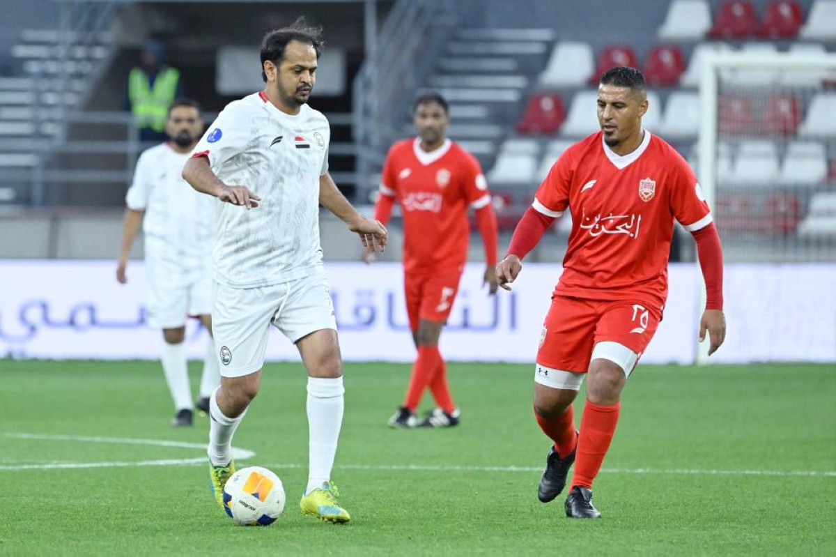 أبيض القدامى يودّع كأس الخليج بالهزيمة من عمان