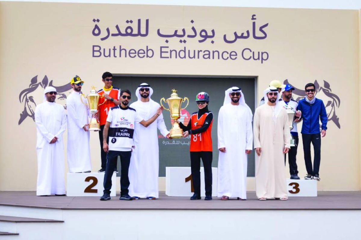 جانب من تتويج الأبطال