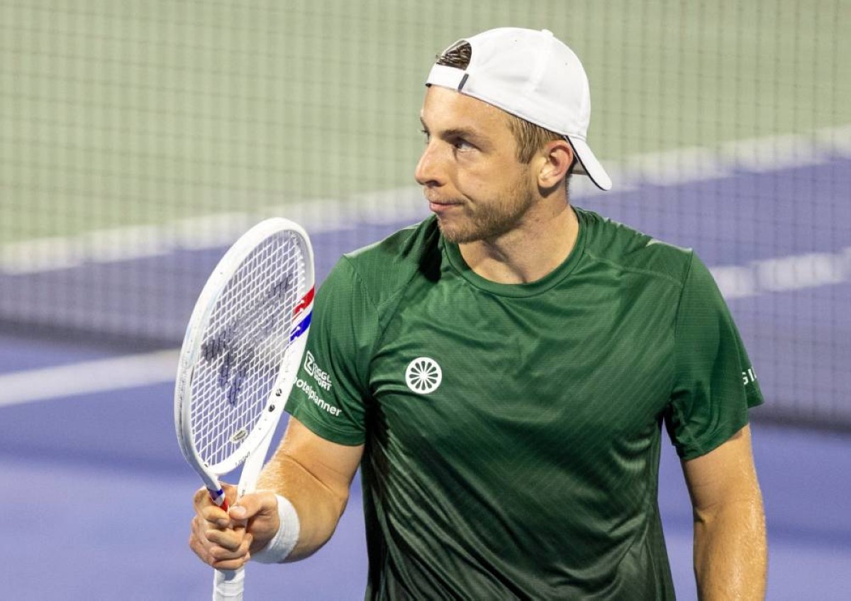 غريكسبور يقصي ميدفيديف ويبلغ نصف نهائي "تنس دبي"