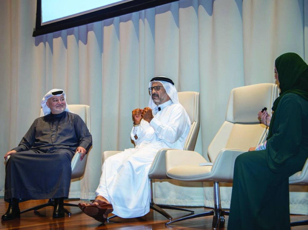 عبدالله بن دلموك خلال المحاضرة