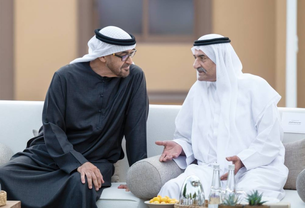 رئيس الدولة في حديث مع حاكم الفجيرة