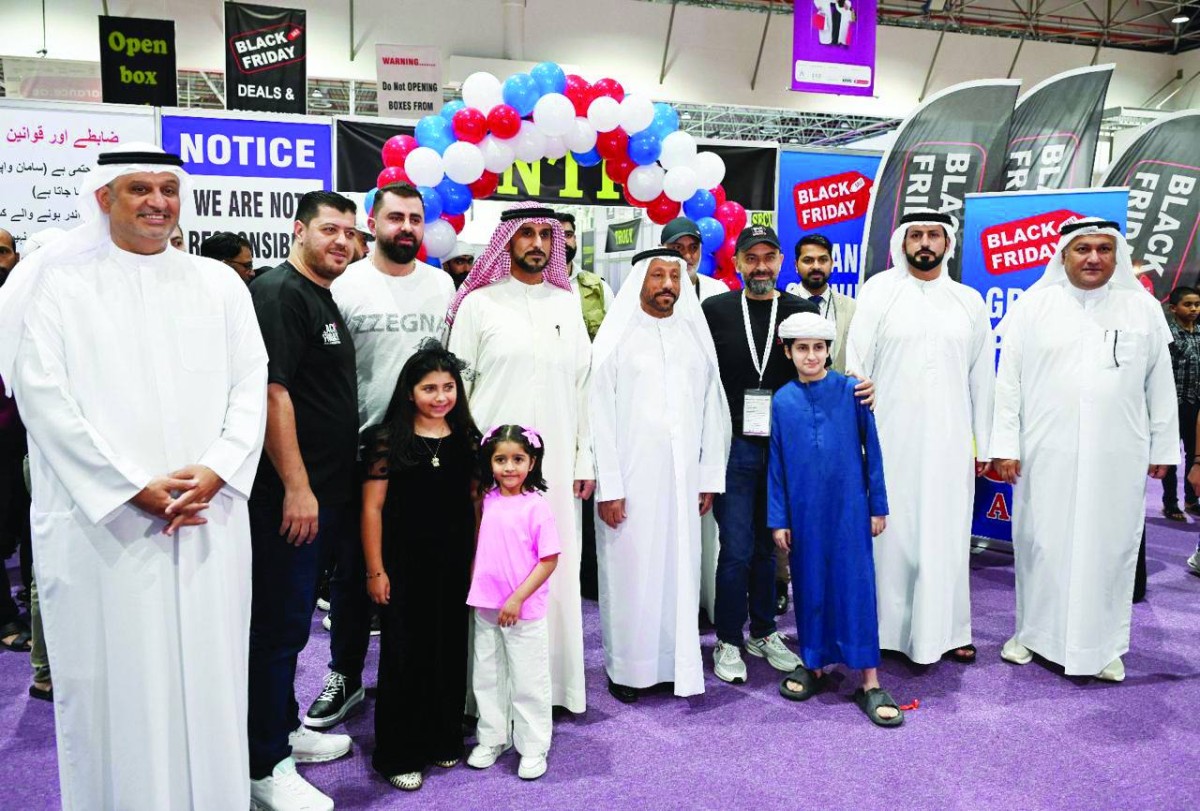 خلال افتتاح المعرض|من المصدر