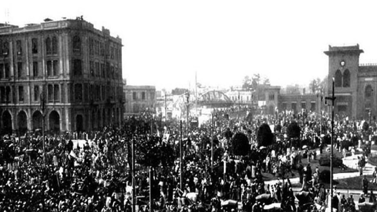 1919 -  اندلاع ثورة 1919 في مصر ضد الاحتلال البريطاني بقيادة سعد زغلول 