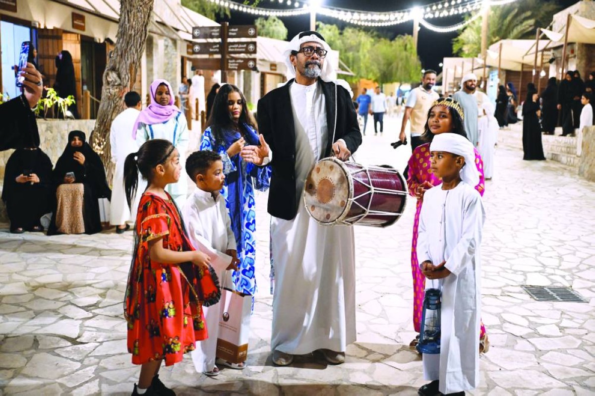 أجواء تراثية خلال الاحتفال بيوم الطفل