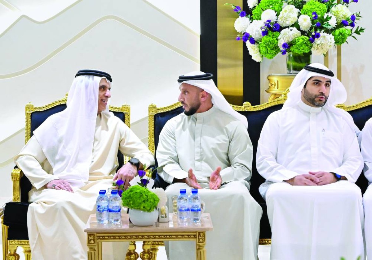 سعود بن صقر في حديث مع عبدالله آل حامد