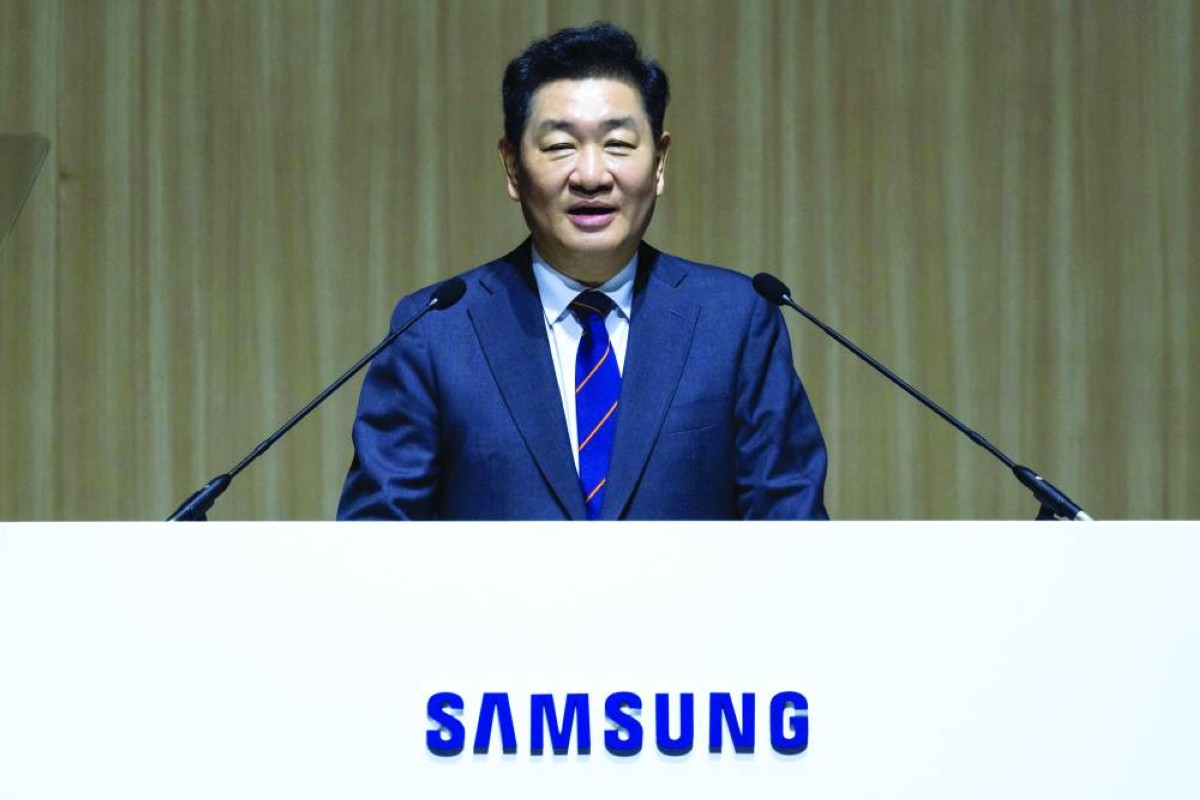 epa11986241 (FILE) - Samsung Electronics Co. Vice Chairman Han Jong-hee speaks during the company's annual general meeting at the Suwon Convention Center in Suwon, South Korea, 20 March 2024 (reissued 25 March 2025). Han, widely regarded as a TV industry expert, died of a heart attack at age 63 on 22 March 2025, industry sources said. Under his leadership, Samsung Electronics maintained its position as the world's No. 1 TV brand for 19 consecutive years.  EPA/SEONGJOON CHO / POOL