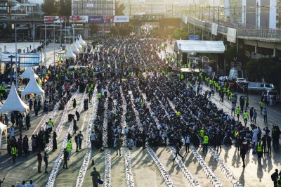 أجواء روحانية ومساجد ممتلئة تميز شهر الخير في إثيوبيا