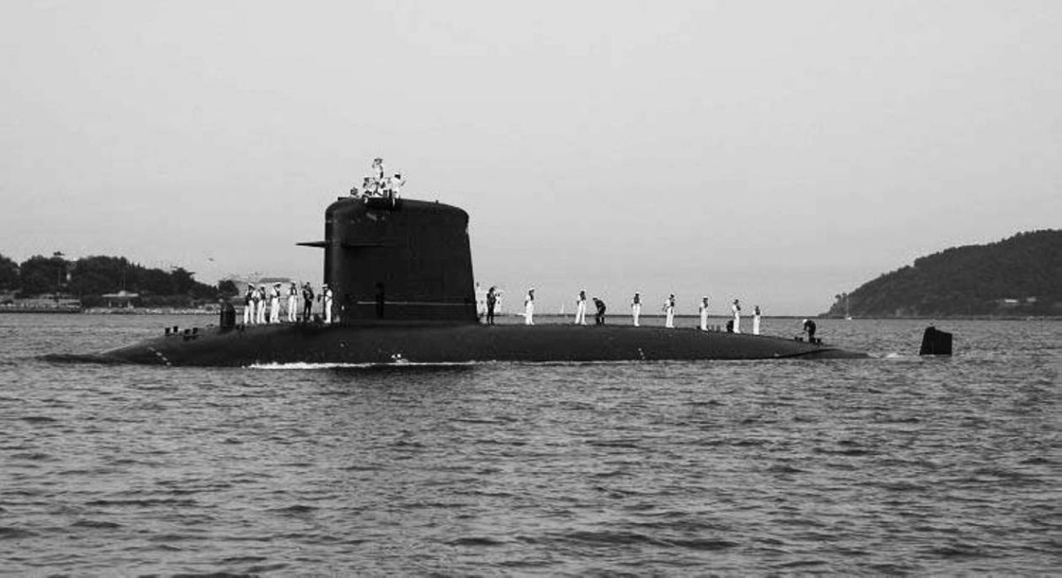 1967 فرنسا تدشن أول غواصة نووية.