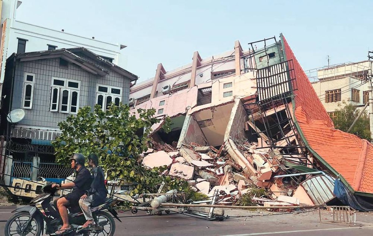 دمار هائل خلّفه الزلزال في ماندالاي وسط ميانمار