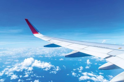 كيف يحافظ الصائمون على صحتهم خلال السفر؟