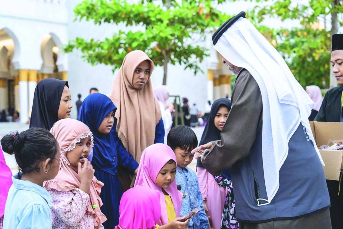 خلال توزيع المساعدات 