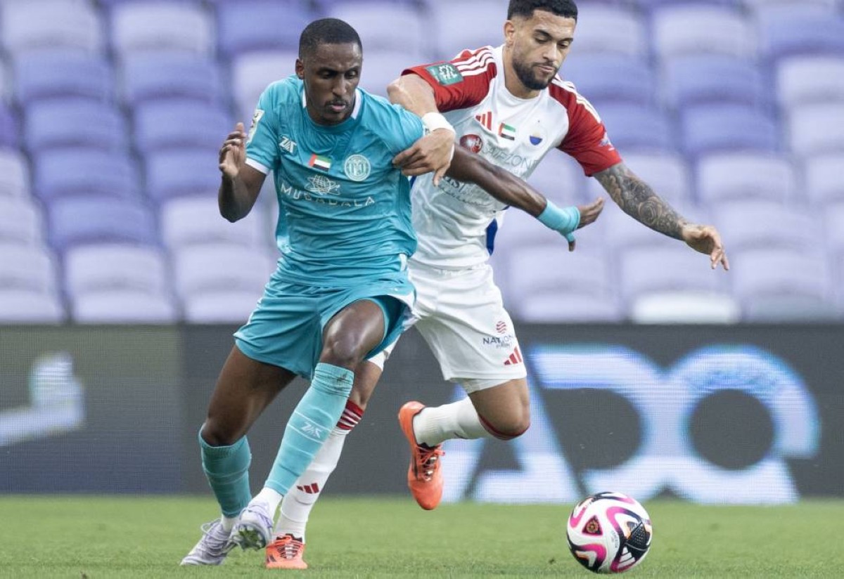 الشارقة إلى نهائي أغلى البطولات بثلاثية في مرمى الجزيرة