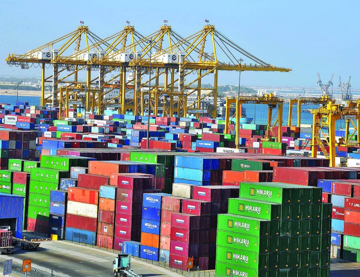  الإمارات مركز دولي لإعادة الصادرات يتمتع بعلاقات وثيقة مع عشرات الأسواق في العالم 