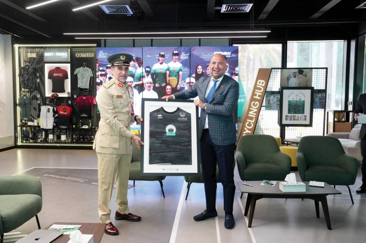 عبدالله المري خلال استقباله ريدي كورتيزي |
