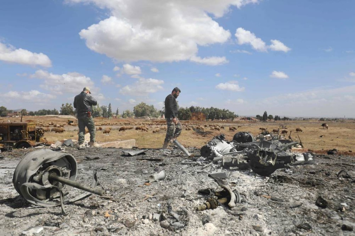 آثار الغارات الإسرائيلية على حماة جنوب سوريا 


