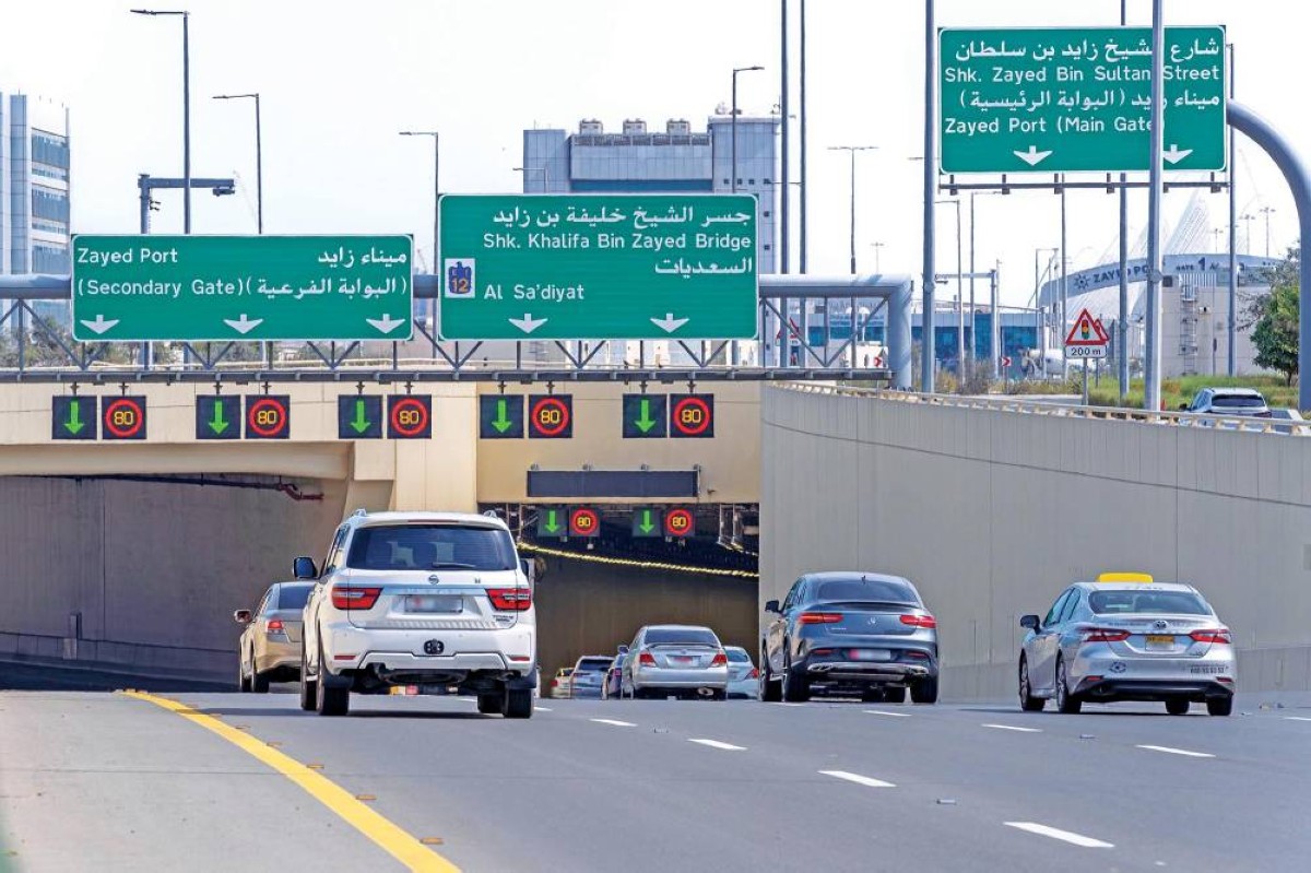 3.4 مليارات درهم استثمارات الدائرة لاستكمال جملة من مشاريع شبكة النقل والتنقل 