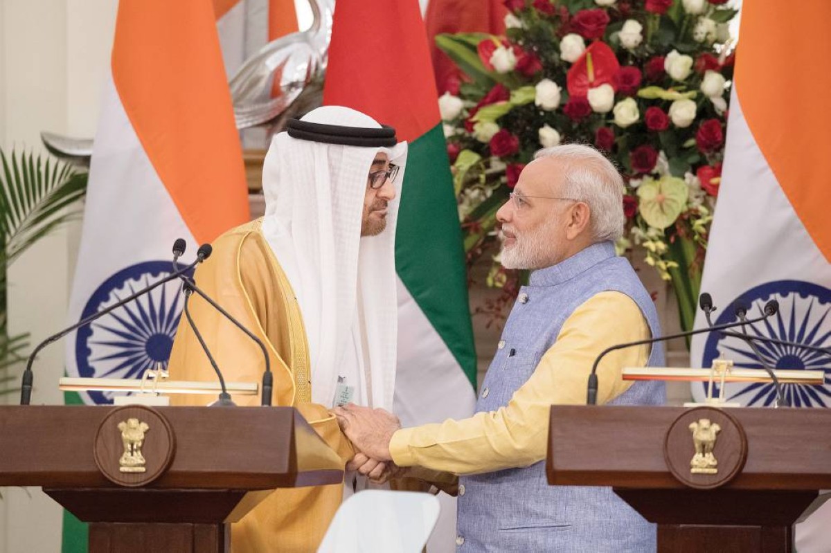 رؤية القيادة ترسّخ مكانة الإمارات شريكاً عالمياً فاعلاً في التنمية والاستثمار 
