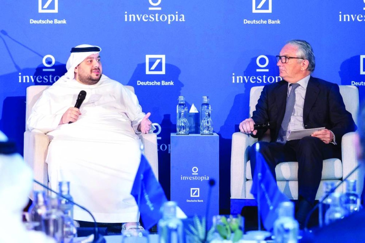 محمد السويدي وكلاوديو دي خلال اللقاء