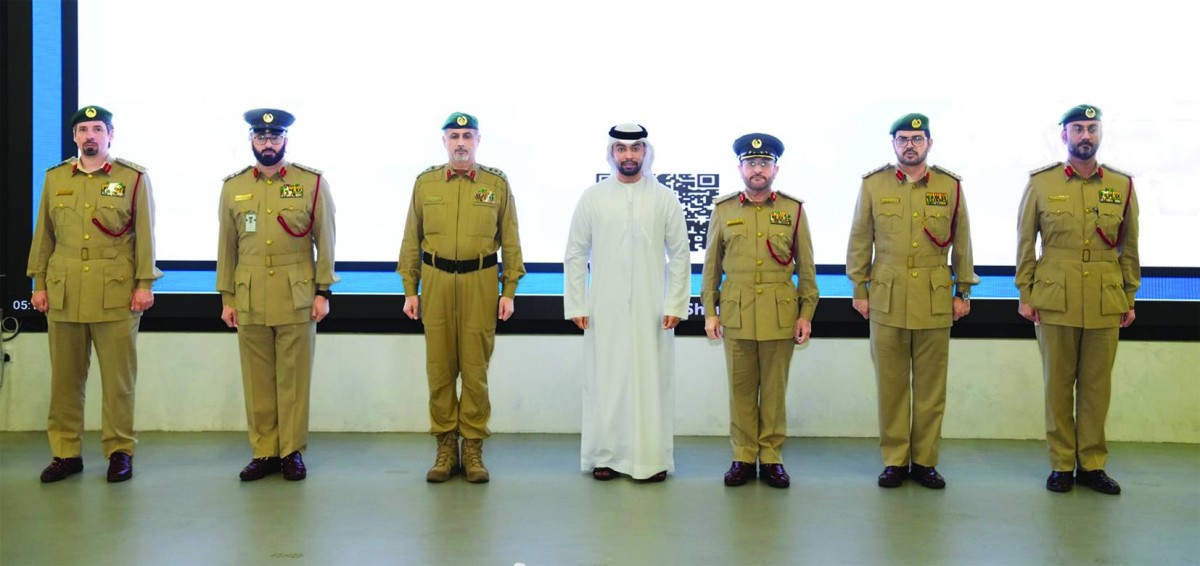 صالح عبدالله مراد وجانب من الخريجين
