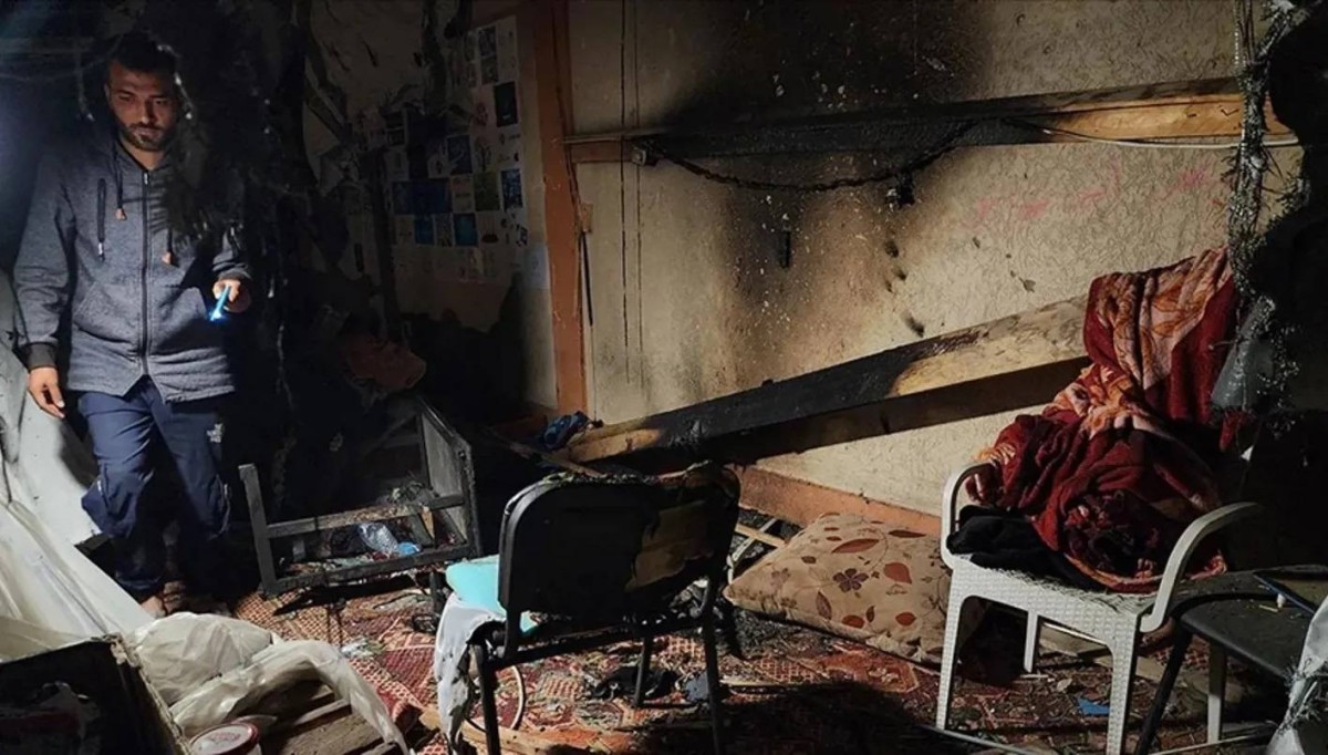 خيمة الصحافيين.. الملاذ الذي تحوّل إلى هدف للقصف