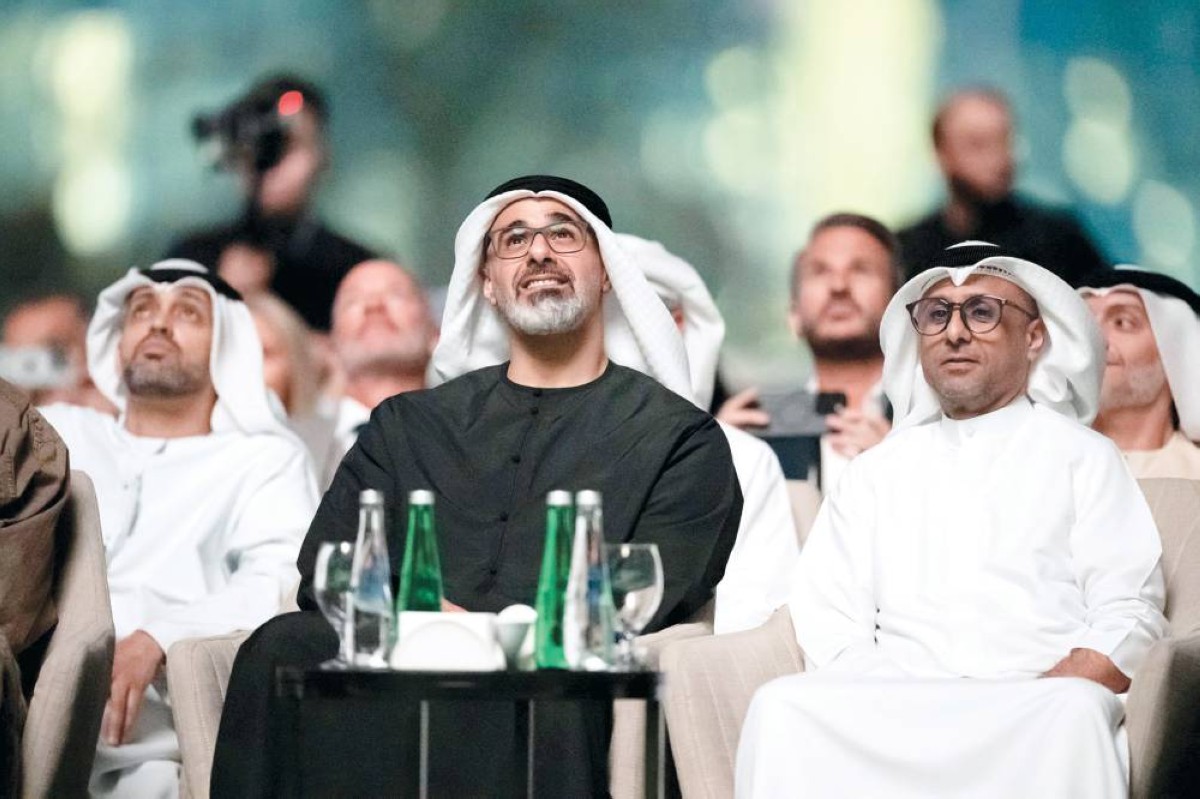 خالد بن محمد والحضور