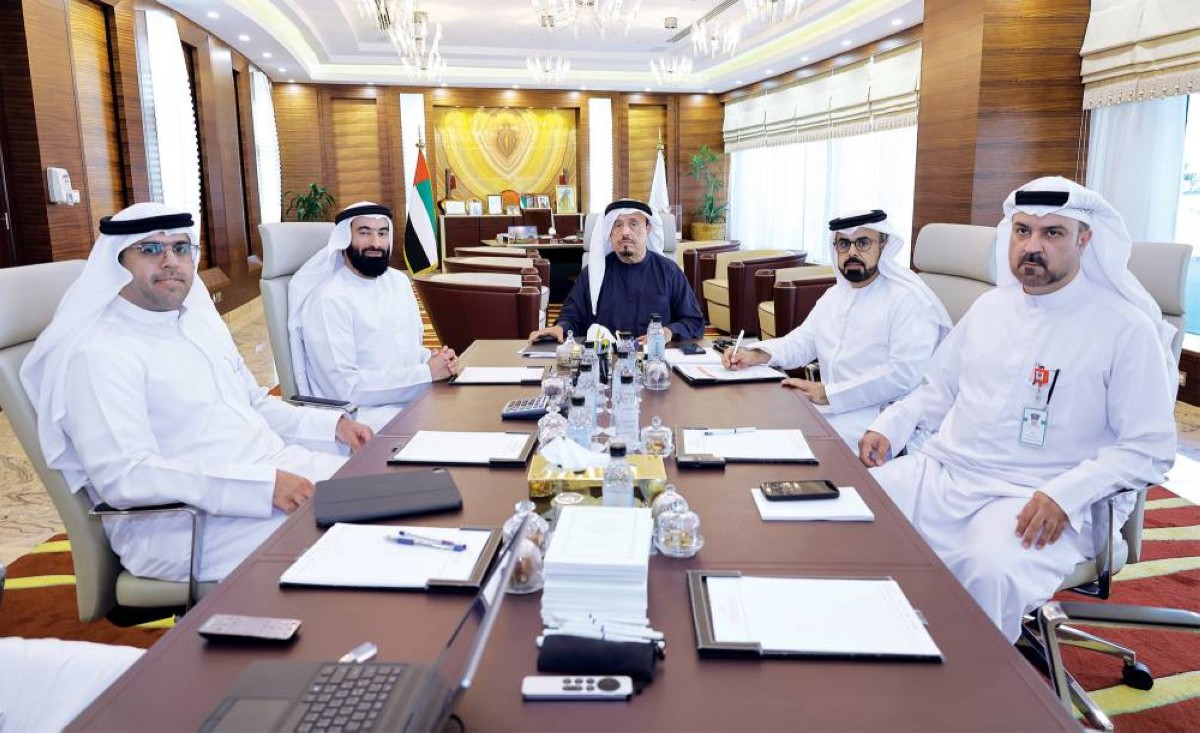 ضاحي خلفان خلال استقبال عبدالله الفلاسي