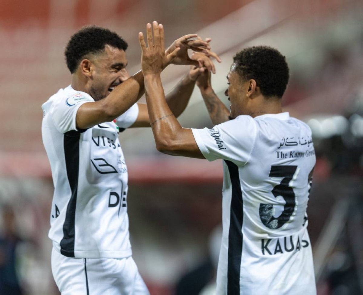 شباب الأهلي وخورفكان