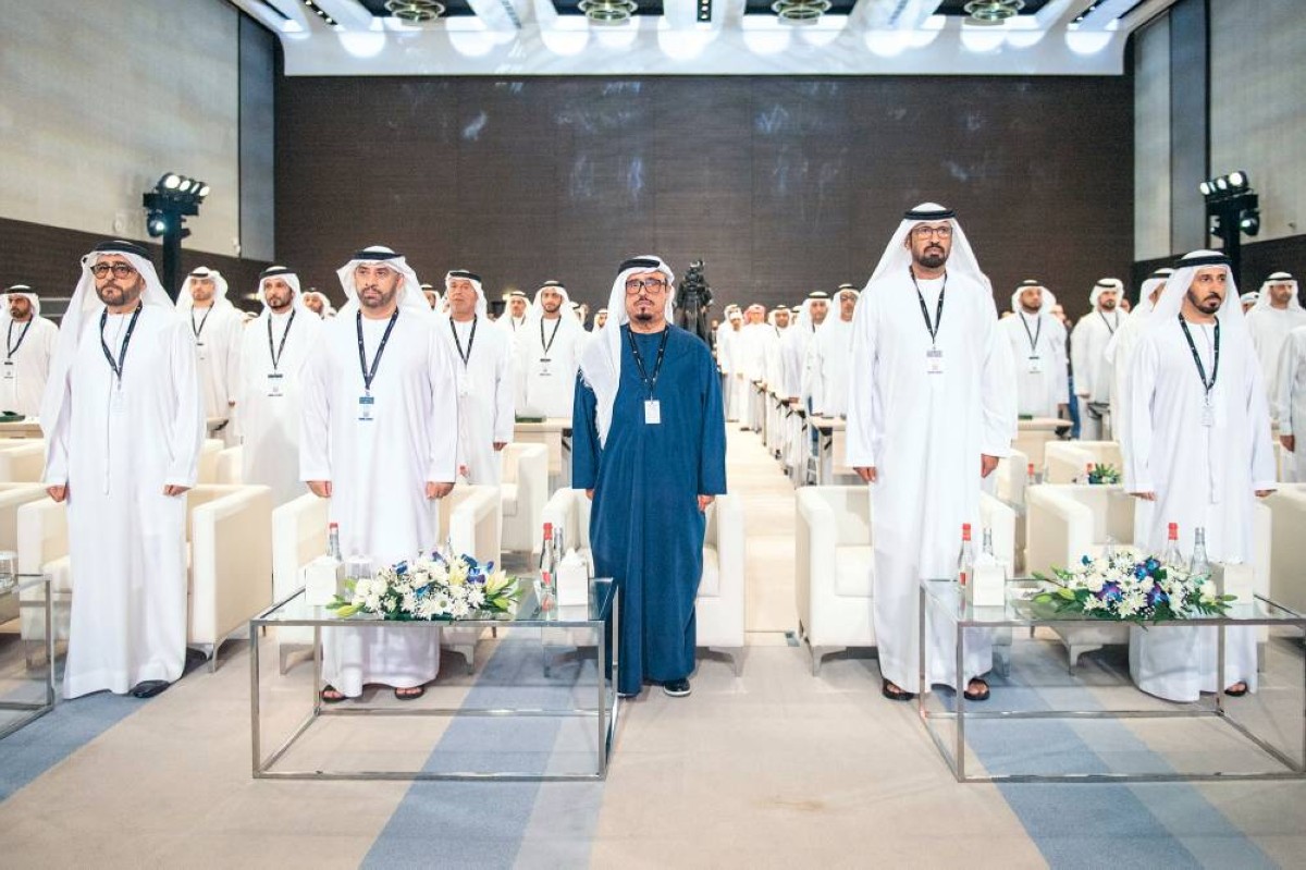 ضاحي خلفان وراشد المطروشي وجانب من الحضور