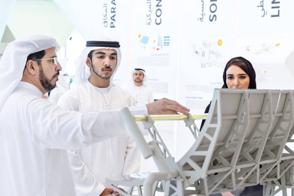 .. وسموه خلال الجولة بحضور سعيد الطاير 