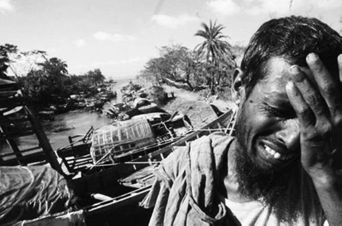 1991 -   138 ألف قتيل في إعصار في شيتاغونغ جنوب غرب بنغلاديش