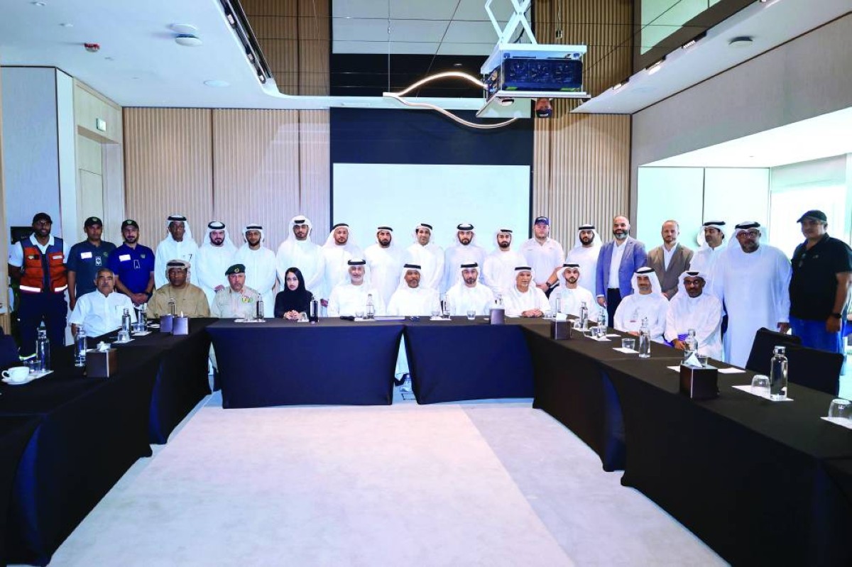 أعضاء اللجنة المنظمة وشركاء النجاح في صورة تذكارية