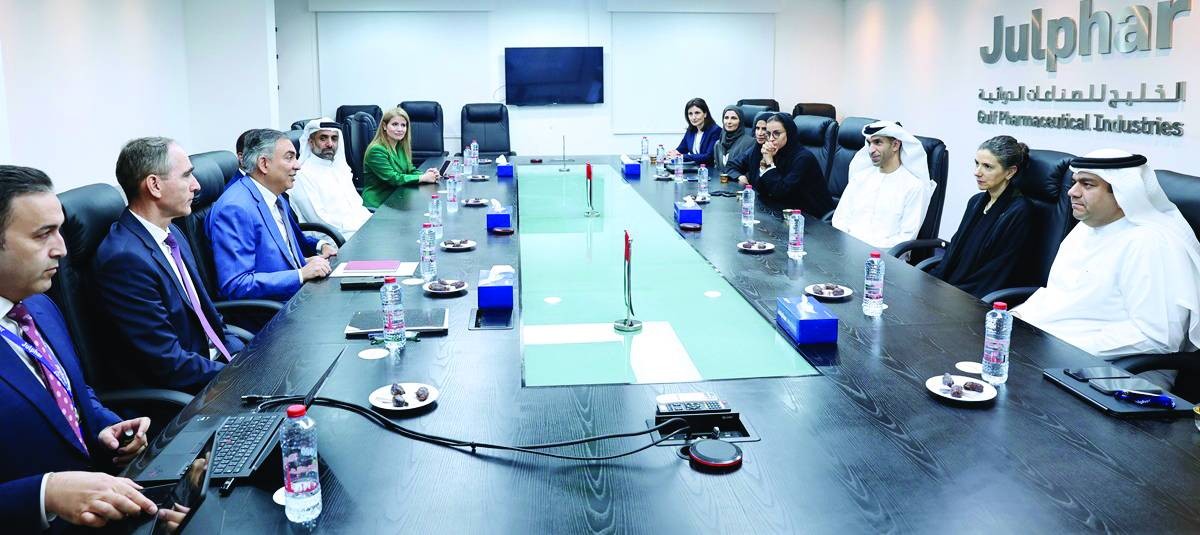 ثاني الزيودي وعامر شريف ومها بركات خلال زيارة «جلفار» 