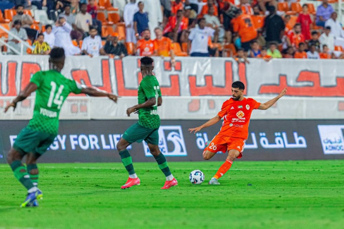 العروبة يحقق فوزاً شرفياً على عجمان بـ«ريمونتادا مثيرة»