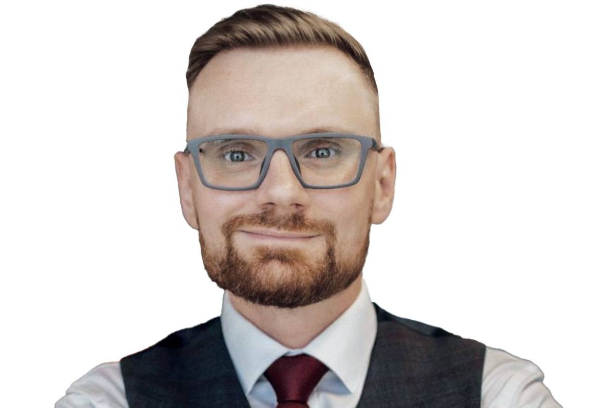  إيليا ليونوف
