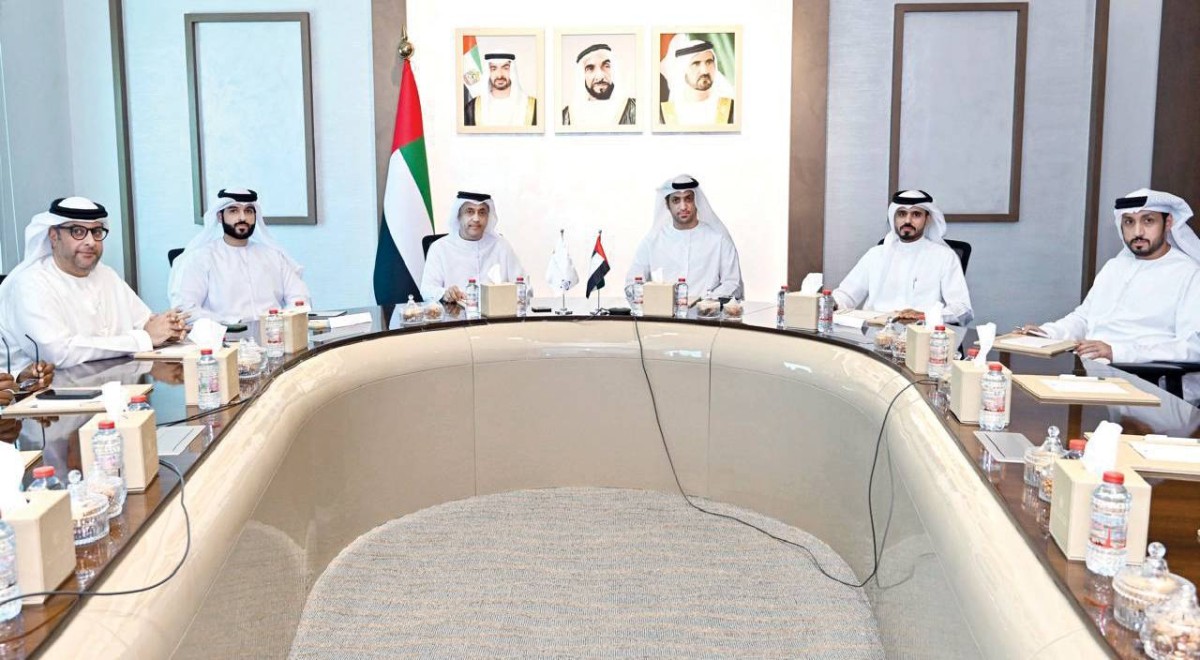 محمد المنصوري مترئساً الاجتماع