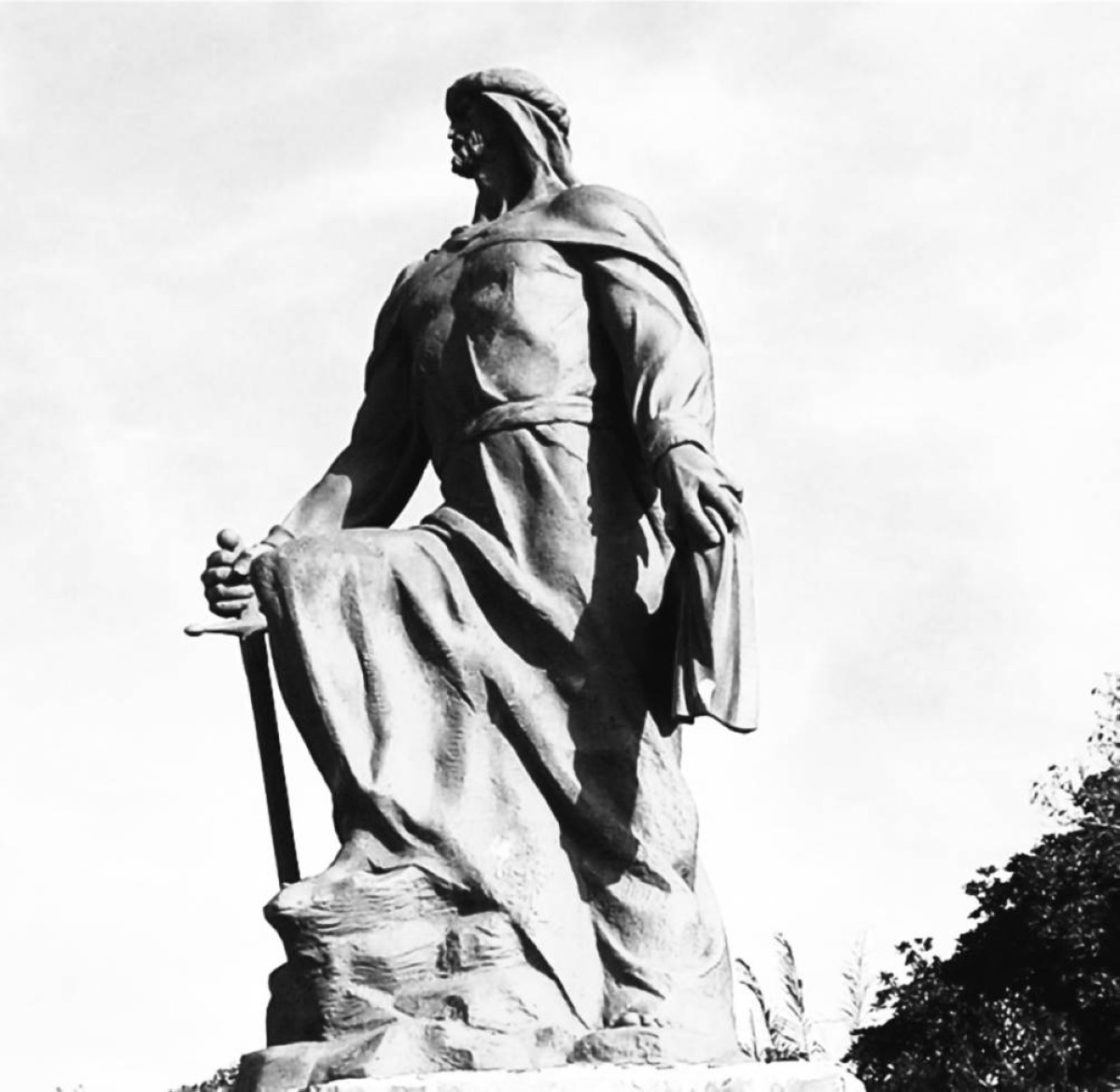 756 -  أخذ البيعة لعبد الرحمن الداخل مؤسس الخلافة الأموية في الأندلس.