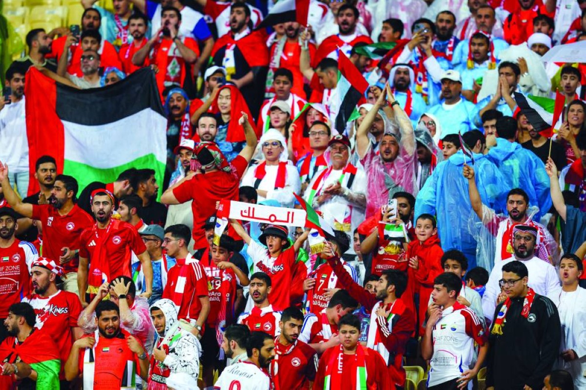  جماهير الشارقة لعبت دوراً كبيراً في الفوز بالكأس 