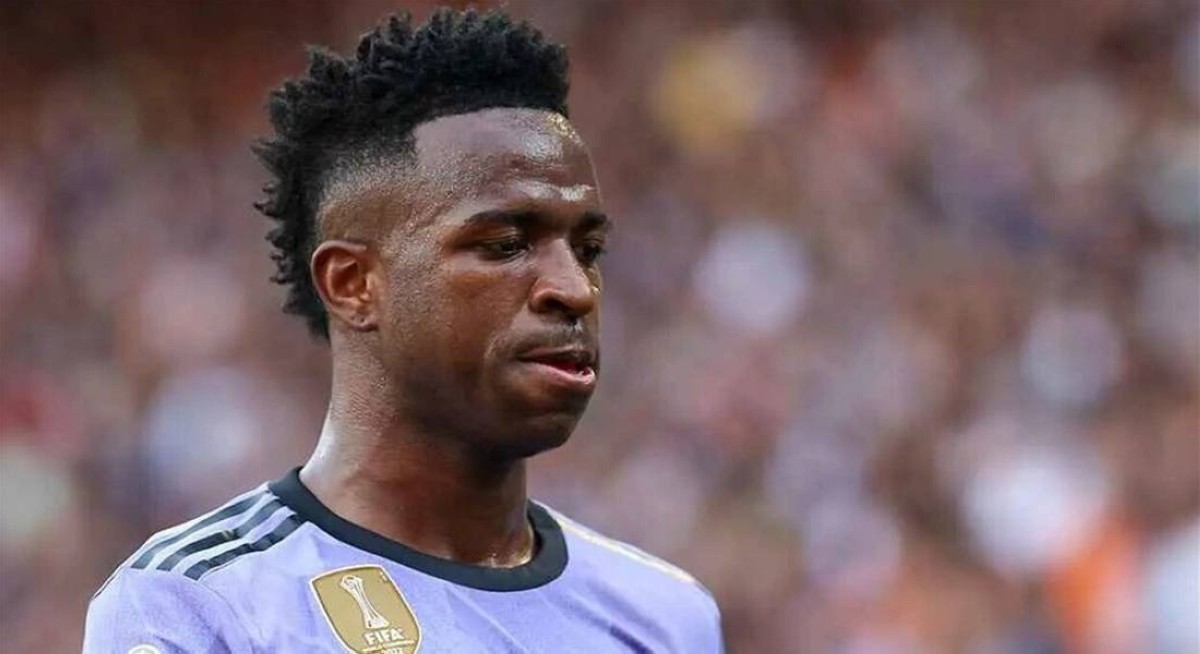 سنة سجناً للمتهمين بتوجيه إهانات عنصرية ضد فينيسيوس في الدوري الإسباني