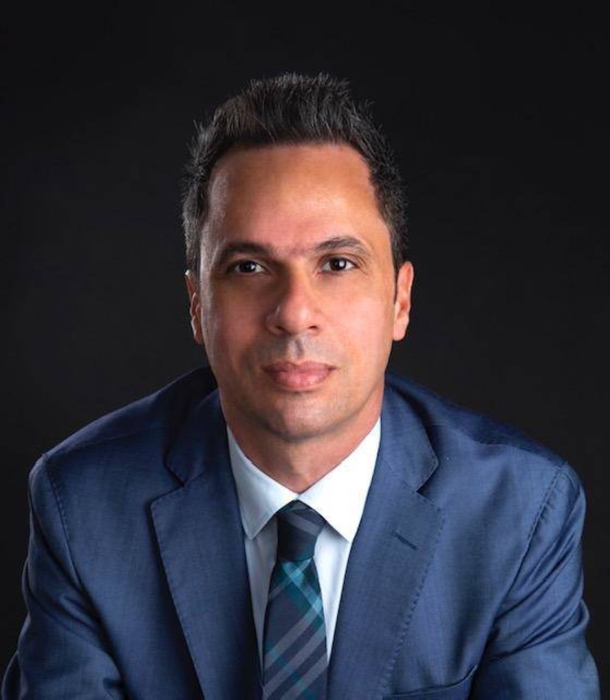 دبي تواصل تعزيز مكانتها مركزاً رائداً في قطاع السيارات