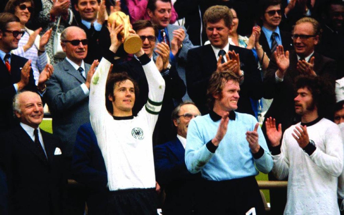 المدرب اللاعب.. خطوة أولى كسرت حاجز «خبرة السنوات»