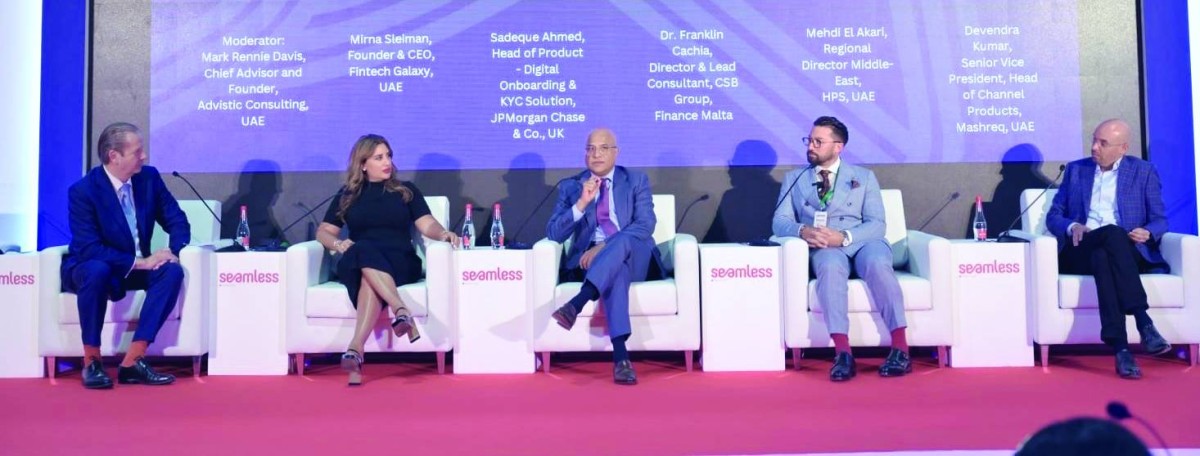 جانب من المناقشات في «سيملس 2025»