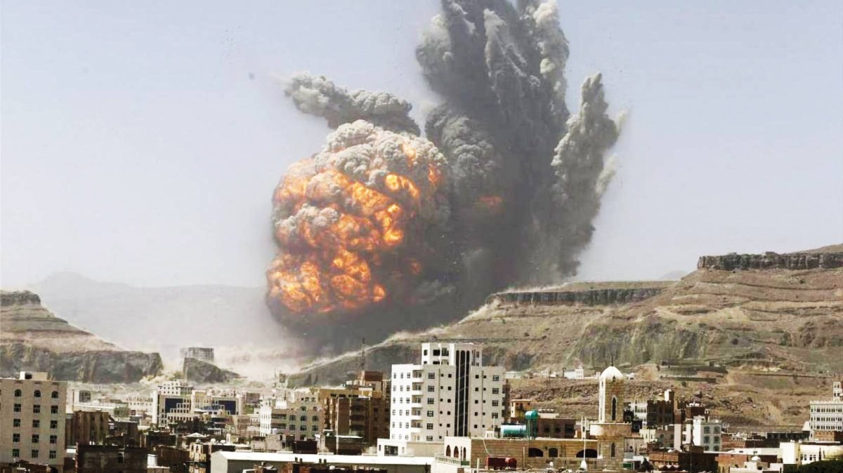 مخازن أسلحة الحوثيين تهدد مدن اليمن