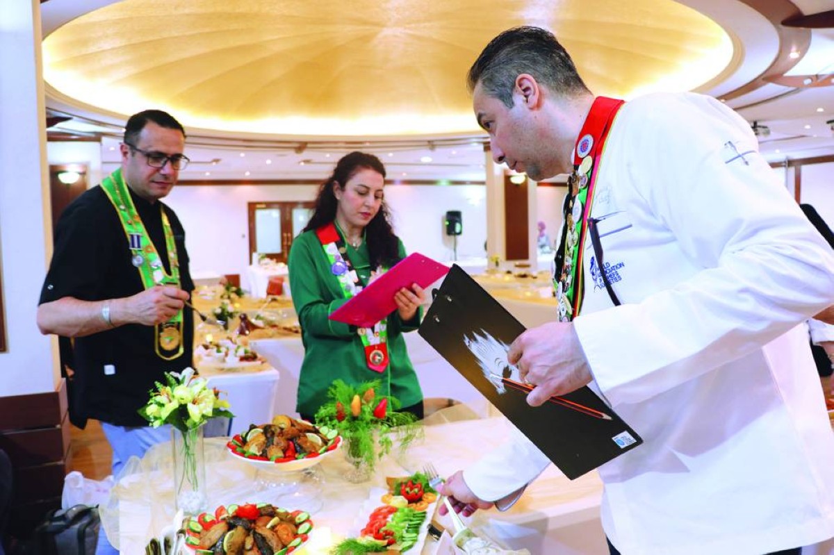 أطباق تستحضر التراث في «ملتقى النكهات» بـ«نسائية دبي»