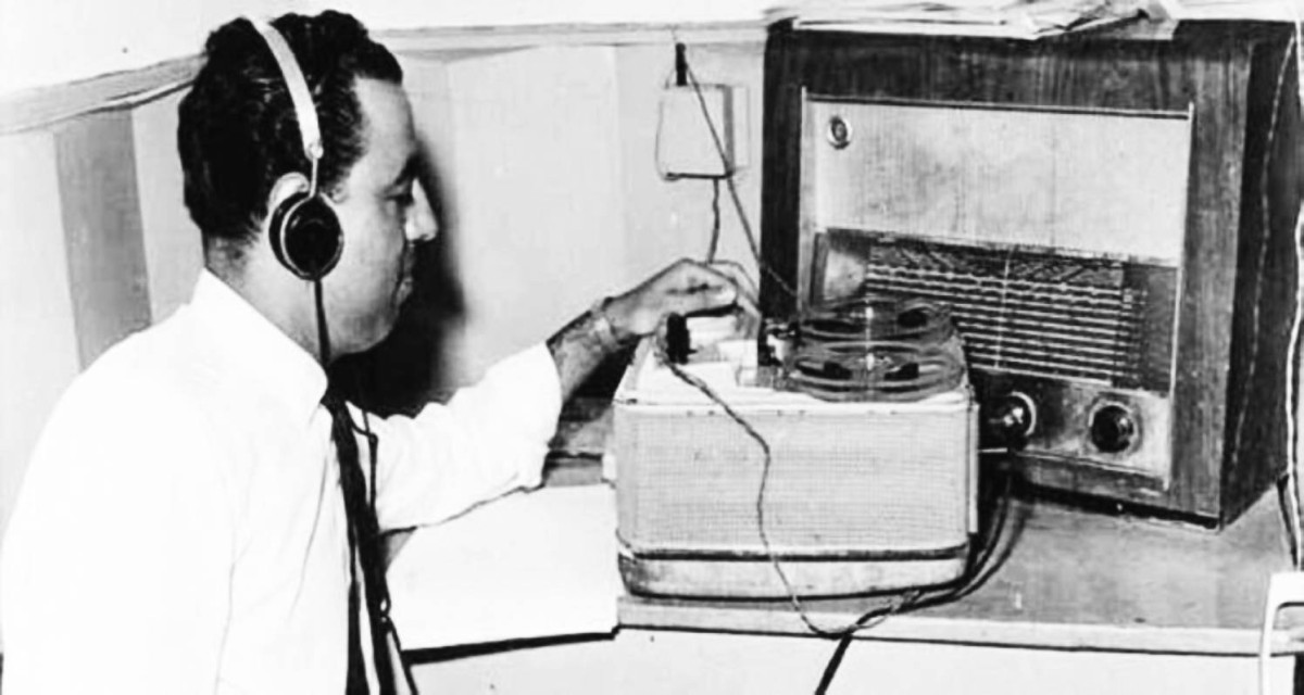 1934  الإذاعة المصرية تبدأ بثها للمرة الأولى.