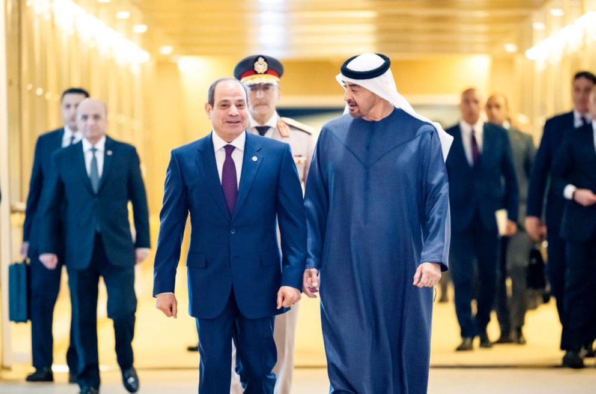 محمد بن زايد لدى استقباله عبد الفتاح السيسي