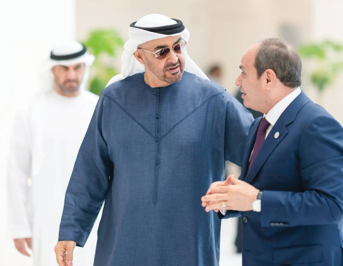  محمد بن زايد وعبدالفتاح السيسي خلال اللقاء 